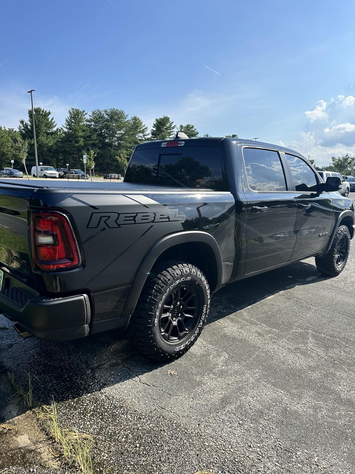 Gator Soft Roll-Up Truck Bed Tonneau Cover w/ Gear Straps | 138693 | Fits 2019 - 2026 Dodge Ram 1500 (New Body Style) WON'T Fit Multi-Function (Split) Tailgate or RAMBox 6' 4