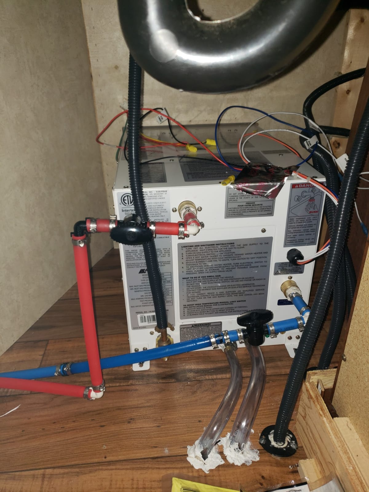 Chevrolet Suburban Mfg Co 5286A Iw60 W/H On Demand 60K Btu customer photo 2