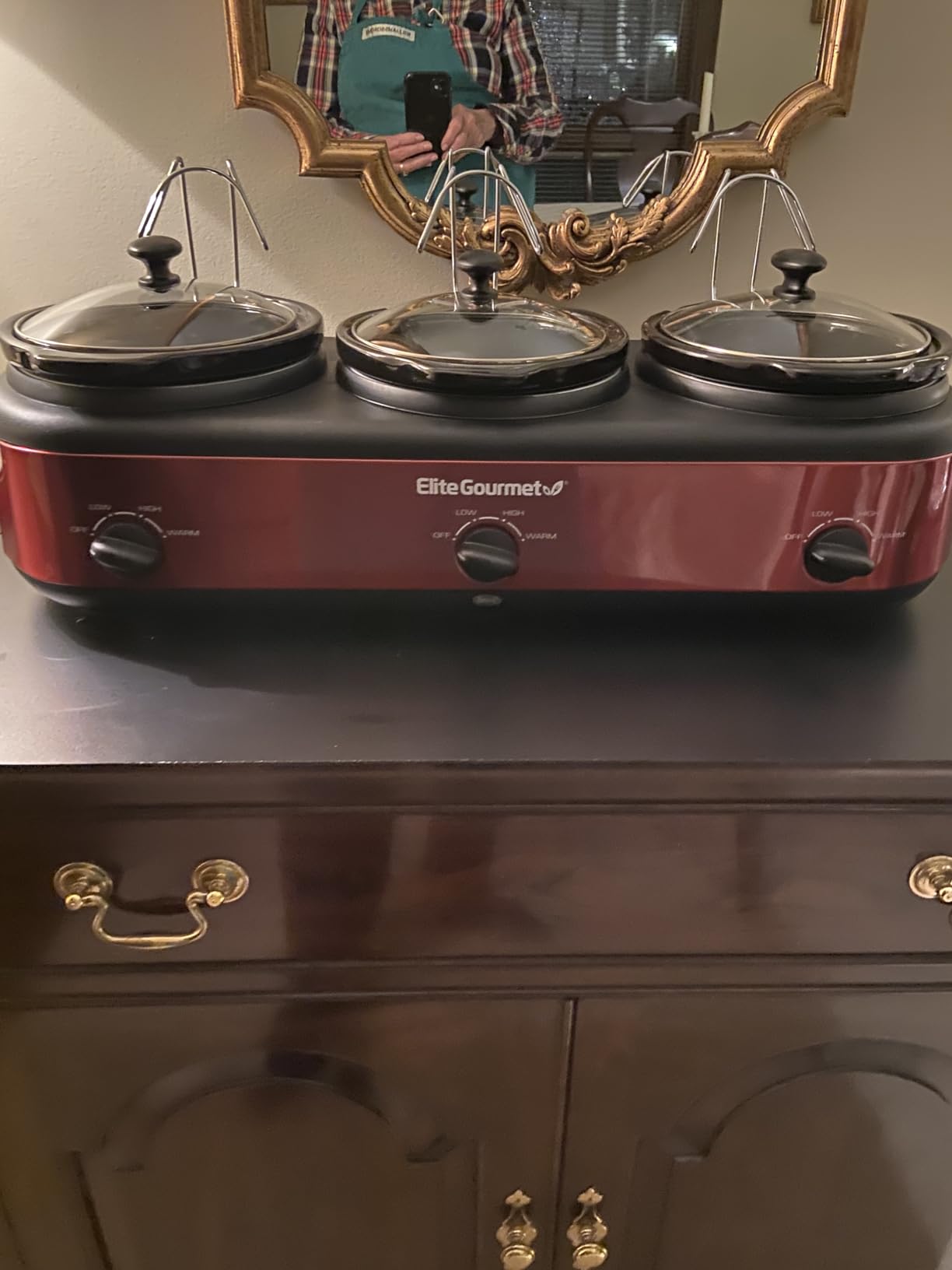 Elite Gourmet EWMST-325R Triple Slow Cooker Buffet Server, 3 x 2.5 Qt, Red customer photo 1