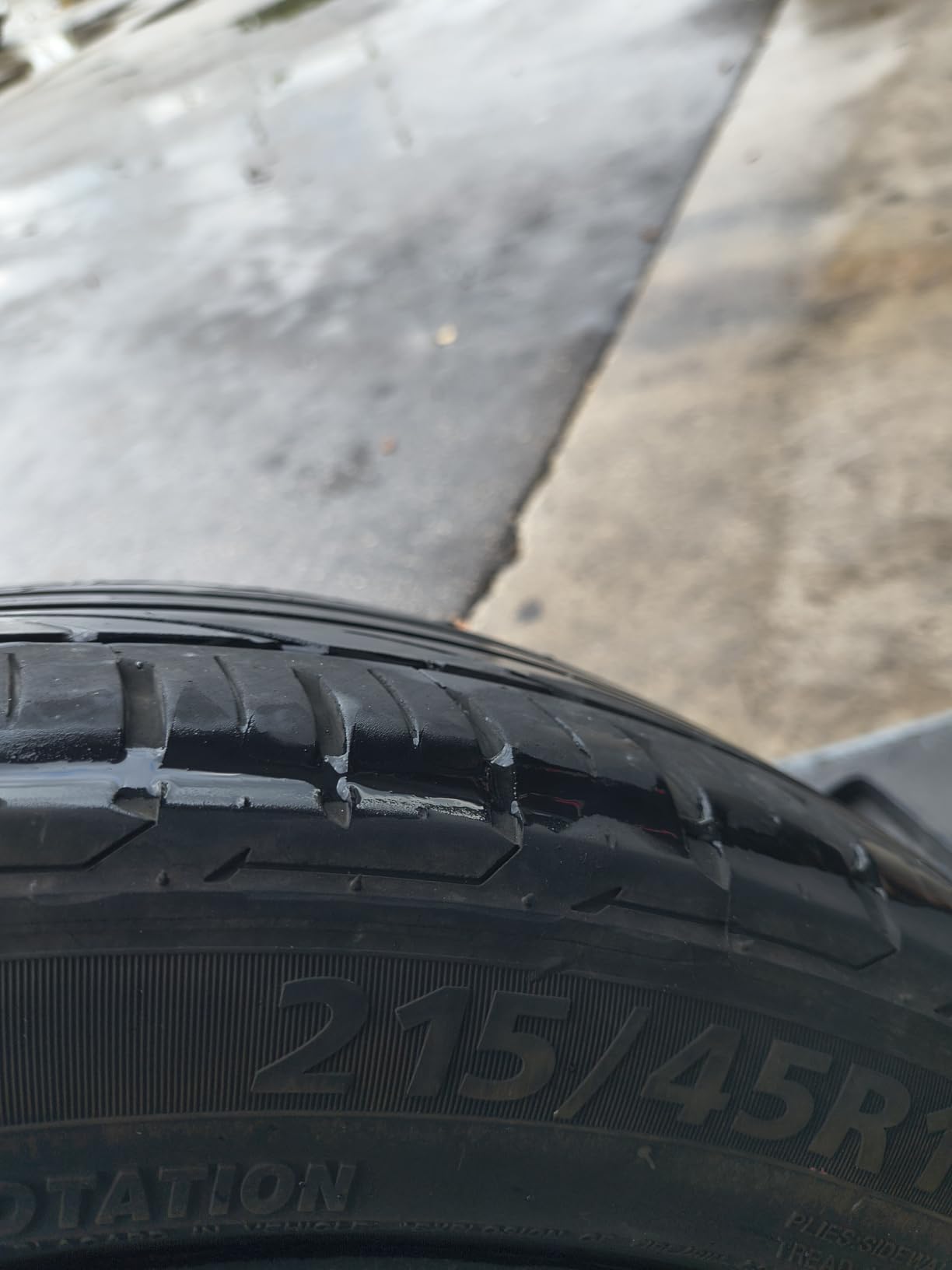 Landgolden LG27 225/50ZR18 99W XL All Season High Performance Tire customer photo 1