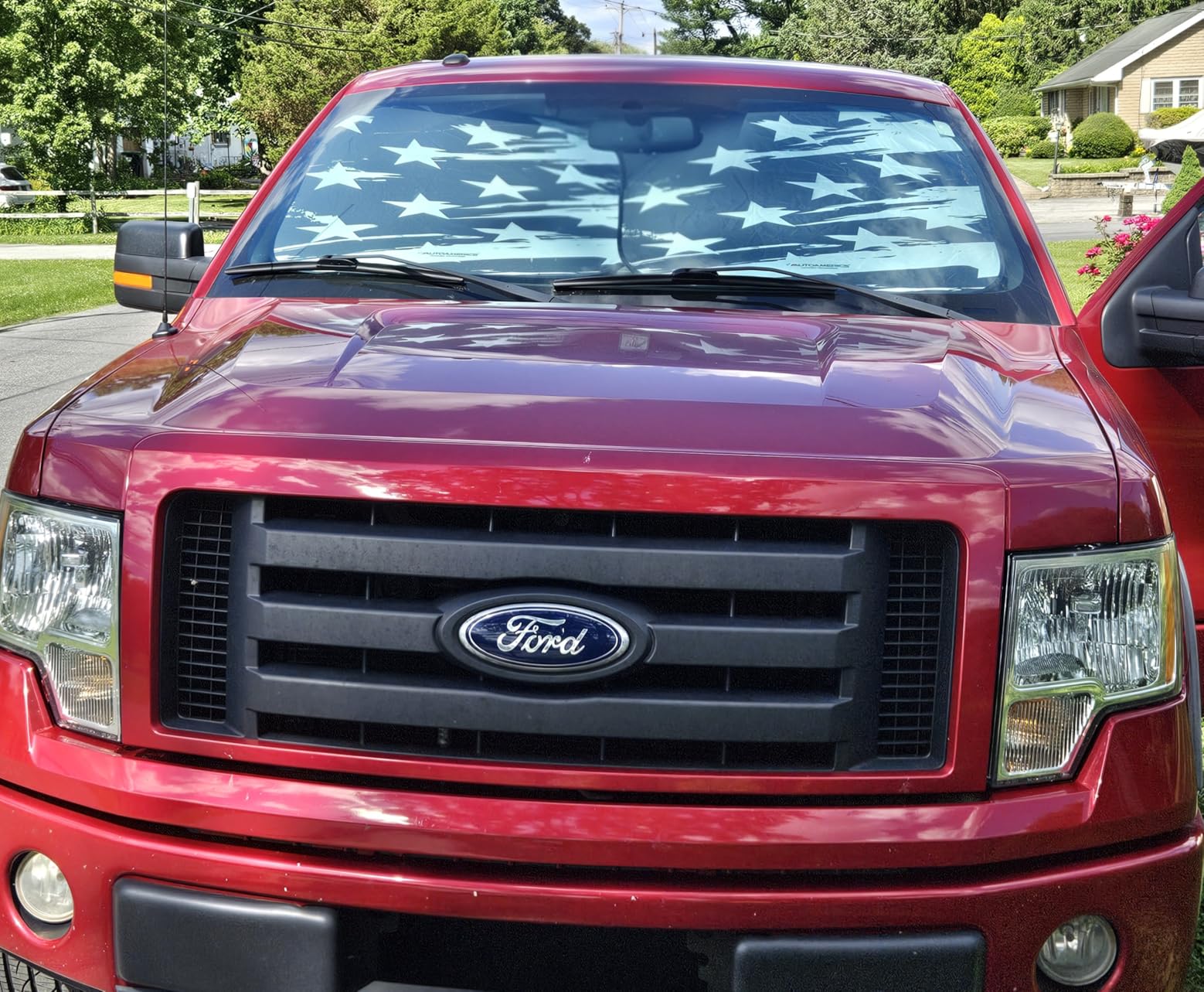 Autoamerics 2-Piece Windshield Sun Shade - 28 x 31 in Each, Medium Fit customer photo 2