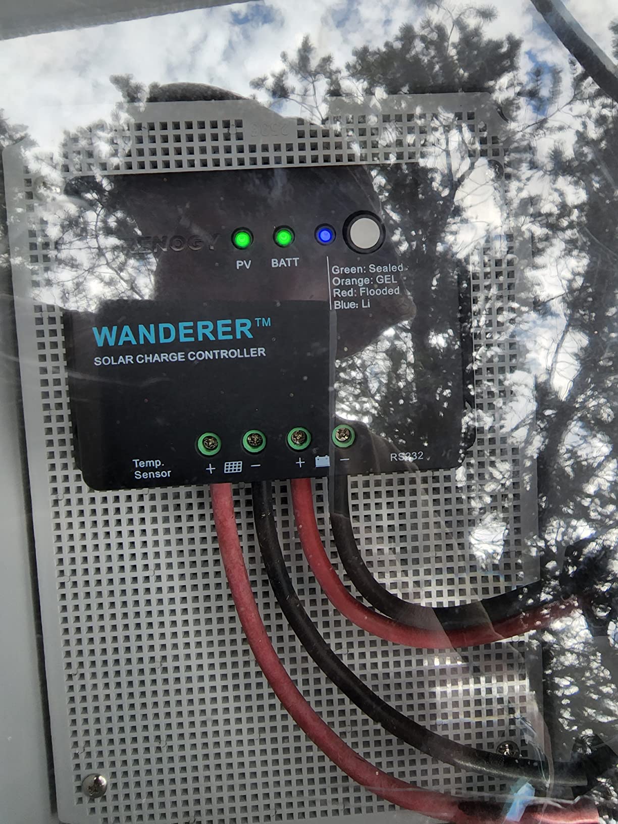 Renogy Wanderer Li 30A PWM Solar Charge Controller 12V for Solar Panels customer photo 1
