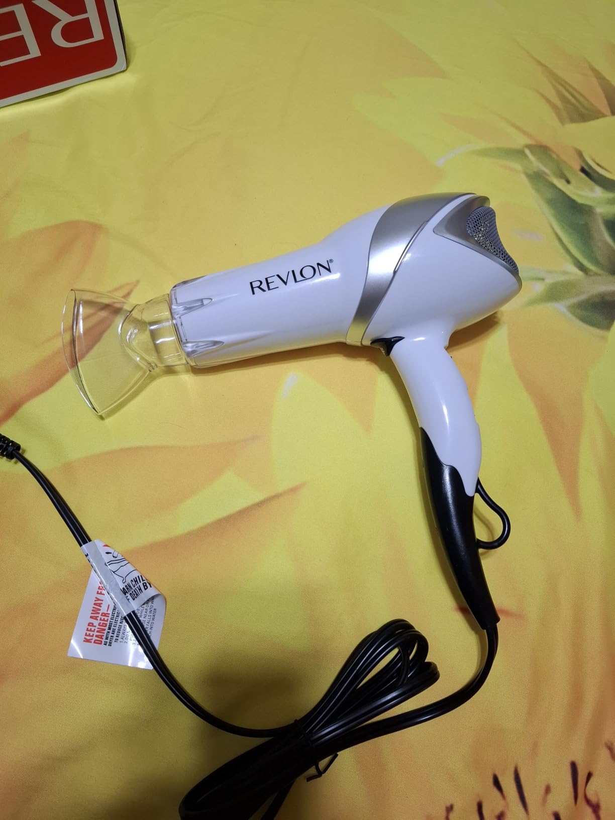 REVLON Infrared Ionic Hair Dryer with Diffuser & Concentrator, White customer photo 2
