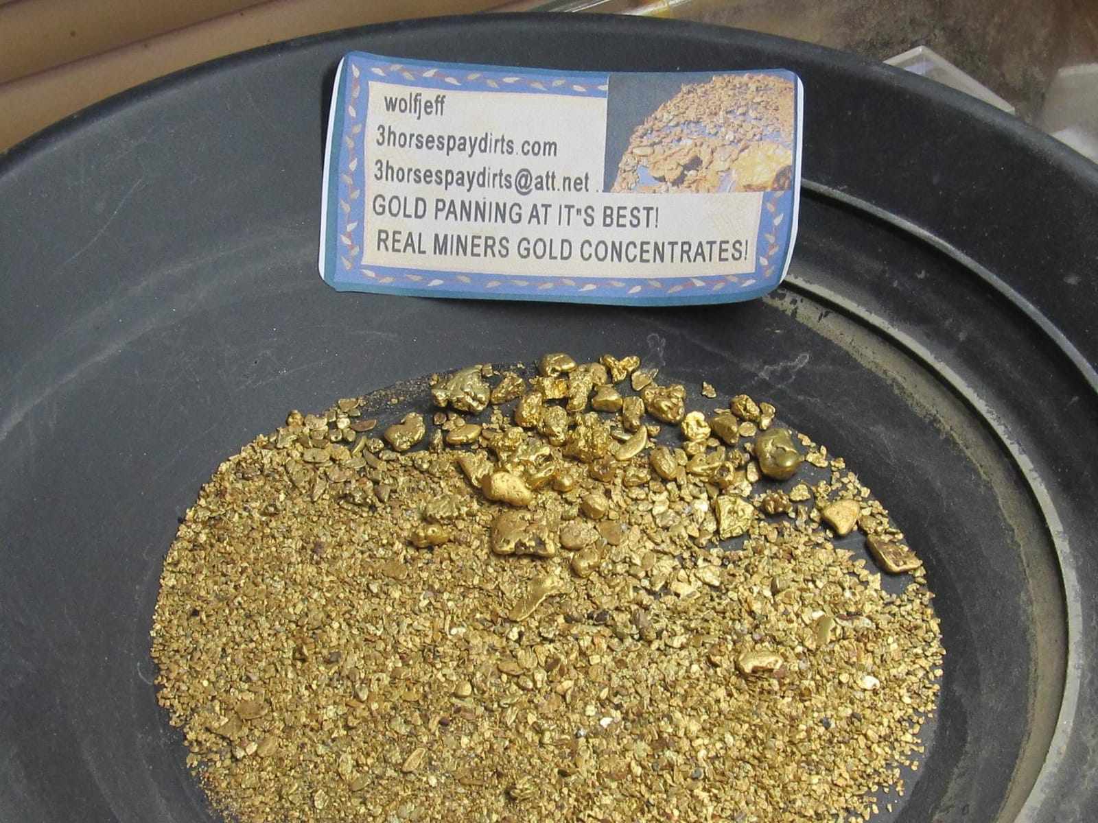 SE 14 Inch Gold Panning Pan - Three Riffles for Easier Mining and Prospecting (4 Pack Green) customer photo 2
