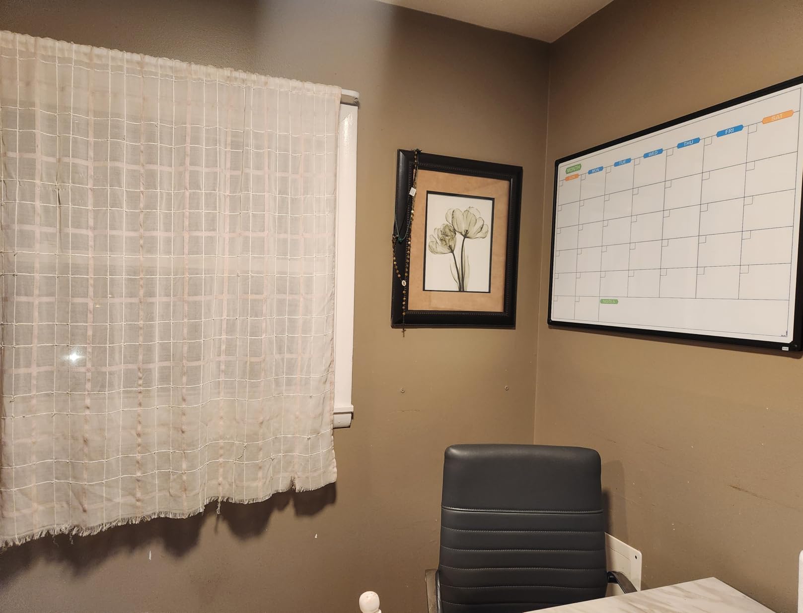 JILoffice Dry Erase Calendar Whiteboard, Magnetic Month Board 36 x 24 Inch customer photo 1