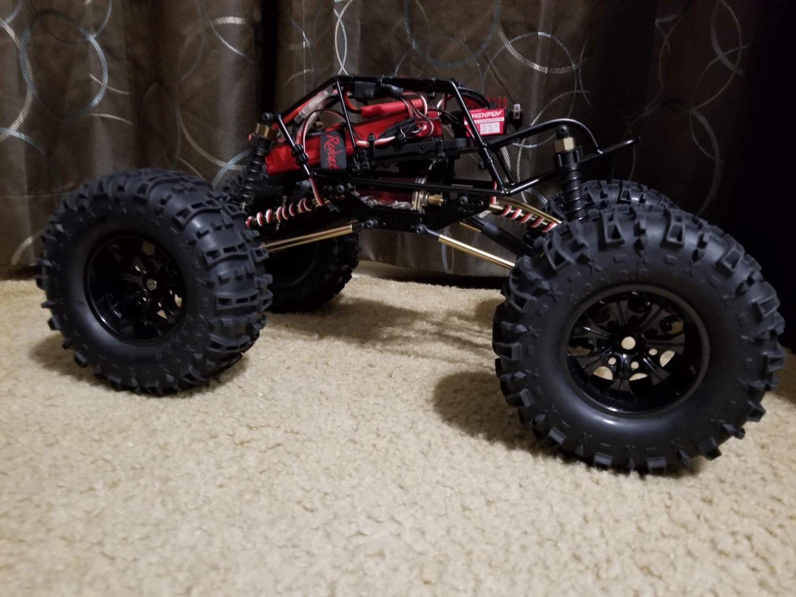 Redcat Racing Everest-10 Electric Rock Crawler with Waterproof Electronics, 2.4Ghz Radio Control (1/10 Scale), Blue/Black customer photo 2