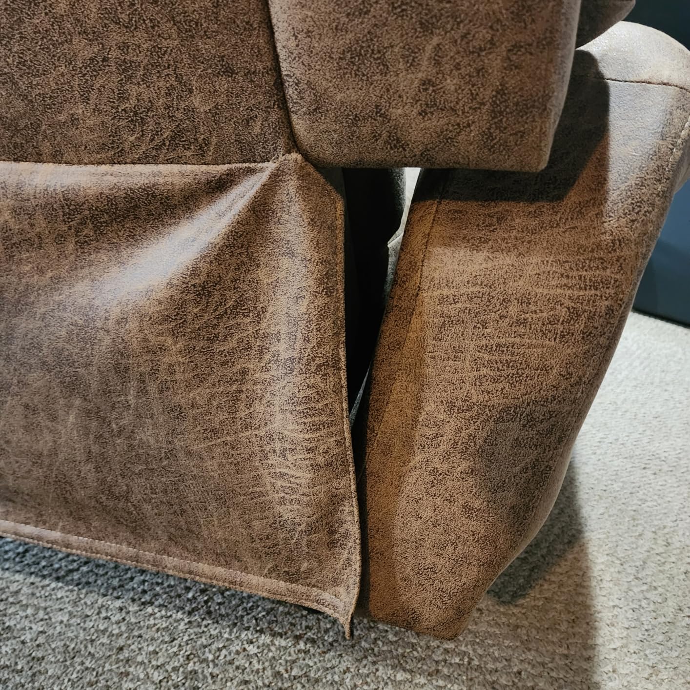 CANMOV Leather Recliner Chair, Classic and Traditional Manual Recliner Chair with Comfortable Arms and Back Single Sofa for Living Room, Nut Brown customer photo 1