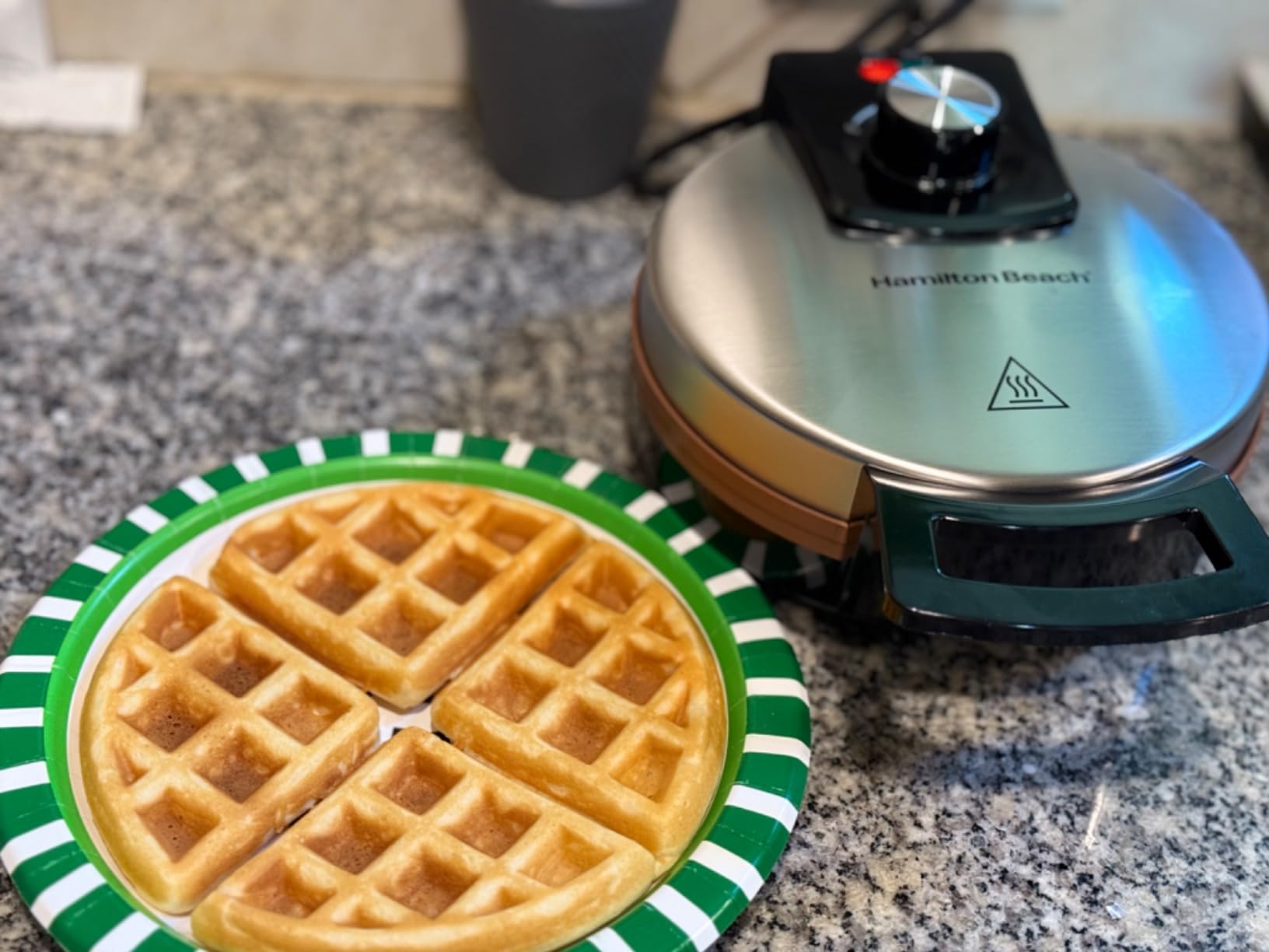 Hamilton Beach Belgian Waffle Maker with PFAS-Free Non-Stick Ceramic-Coated Plates, Browning Control, Indicator Lights, Stainless Steel (26081) customer photo 2