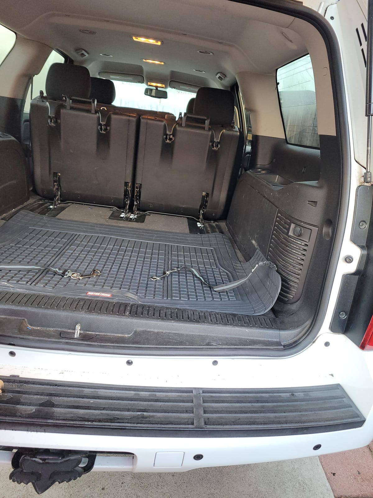 Motor Trend FlexTough Rear Cargo Mat – Heavy-Duty Trimmable Car Trunk Mat for Back of SUV, Universal Rear Cargo Liner for SUV, Flexible Trunk Liner, Automotive Floor Mats & Cargo Liners (Gray) customer photo 1