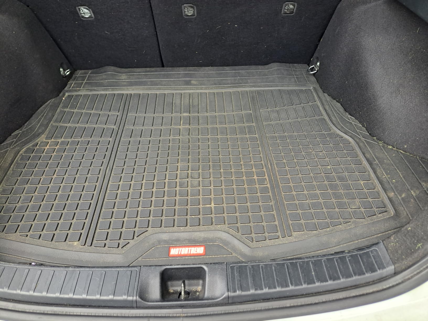 Motor Trend FlexTough Rear Cargo Mat – Heavy-Duty Trimmable Car Trunk Mat for Back of SUV, Universal Rear Cargo Liner for SUV, Flexible Trunk Liner, Automotive Floor Mats & Cargo Liners (Gray) customer photo 2