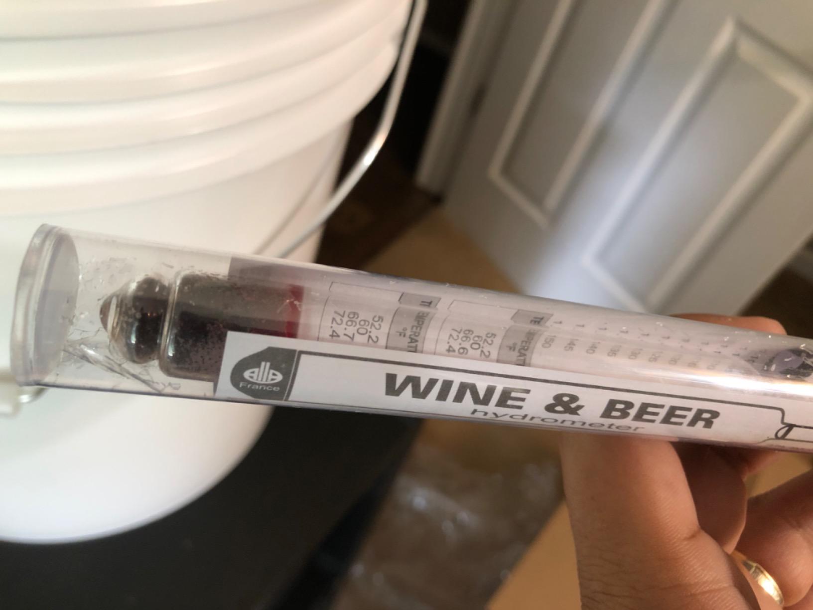 Wild Grapes Wine Equipment Starter Kit, 6 Gallon Fermenter customer photo 2