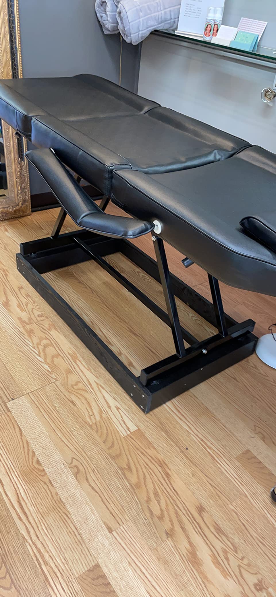 Tattoo Chair with Stool Message Bed Spa Salon Table Facial Chair for Client Esthetician Max Weight Capacity 330lbs Black customer photo 2