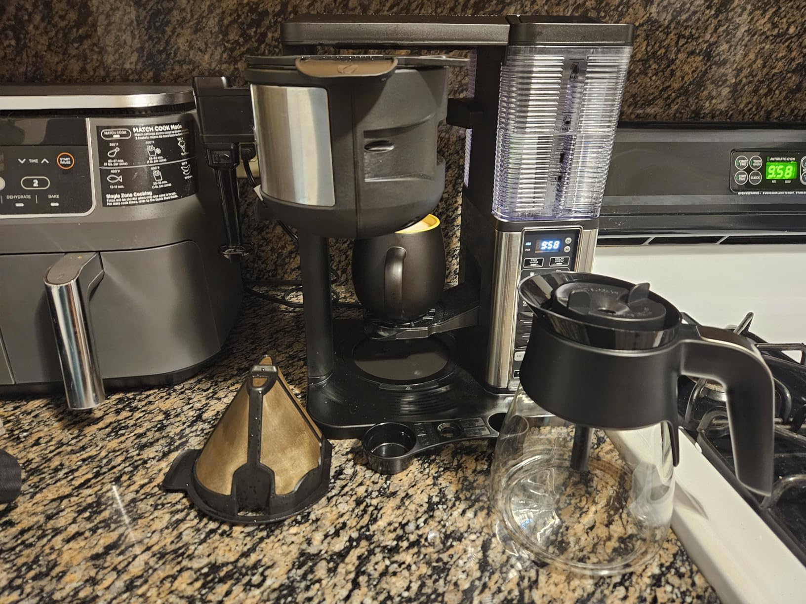 Ninja Coffee Maker, 10-Cup Carafe, Fold-Away Frother, Black, CM401 customer photo 1