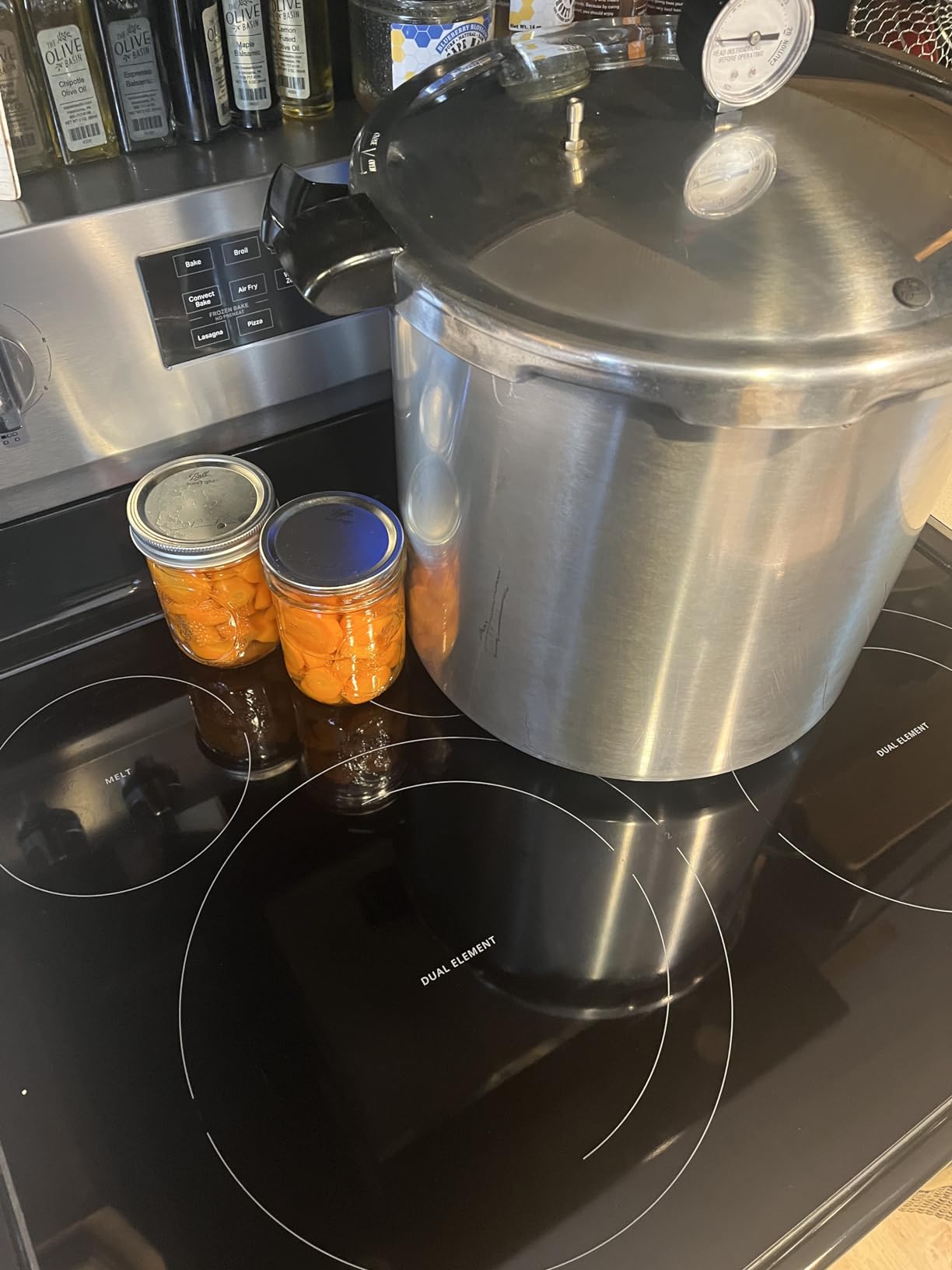 Presto 01784 23-Quart Induction Compatible Pressure Canner customer photo 1