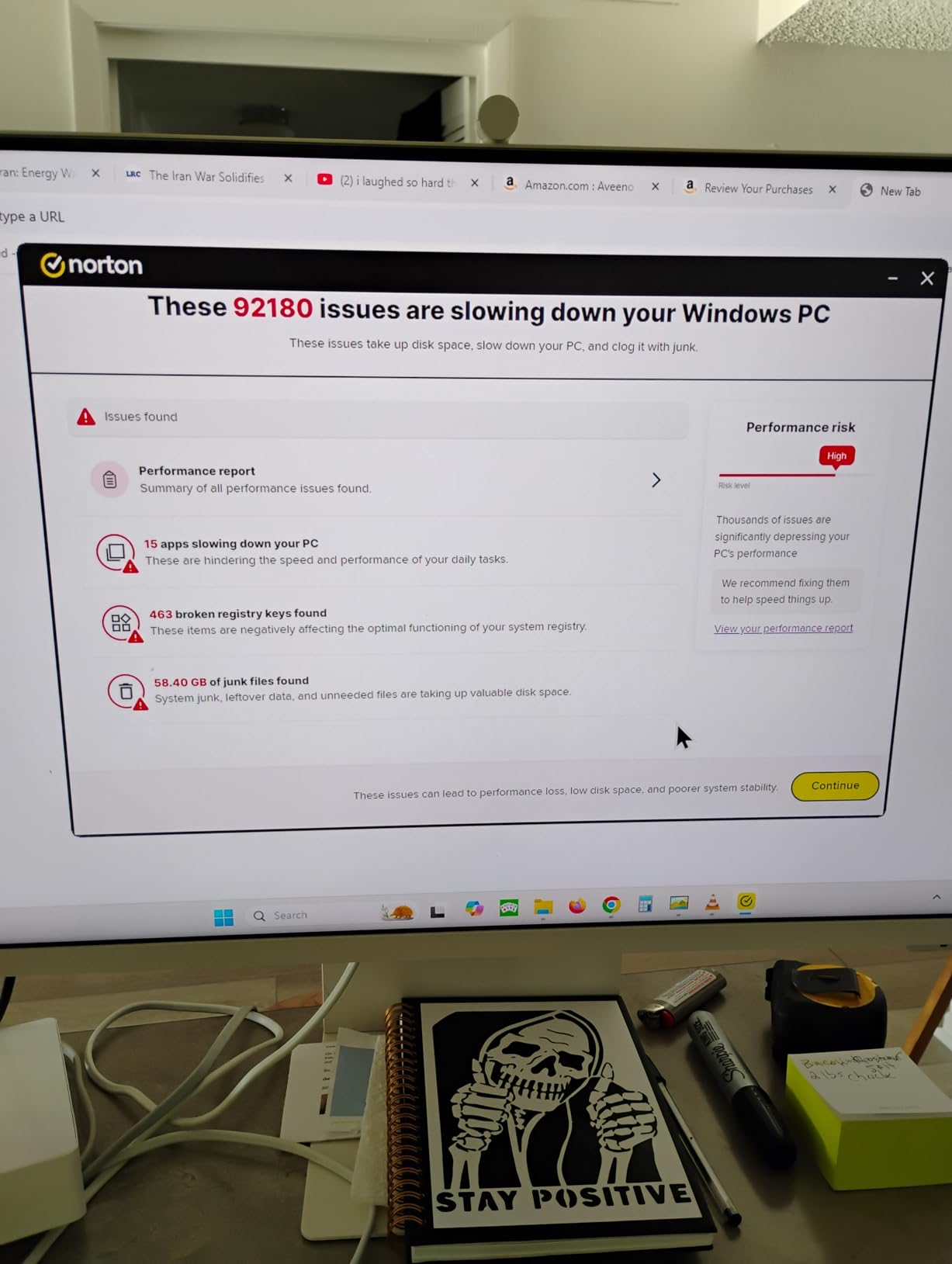 Norton 360 Deluxe Antivirus, 5 Devices, Auto-Renews [Download] customer photo 1