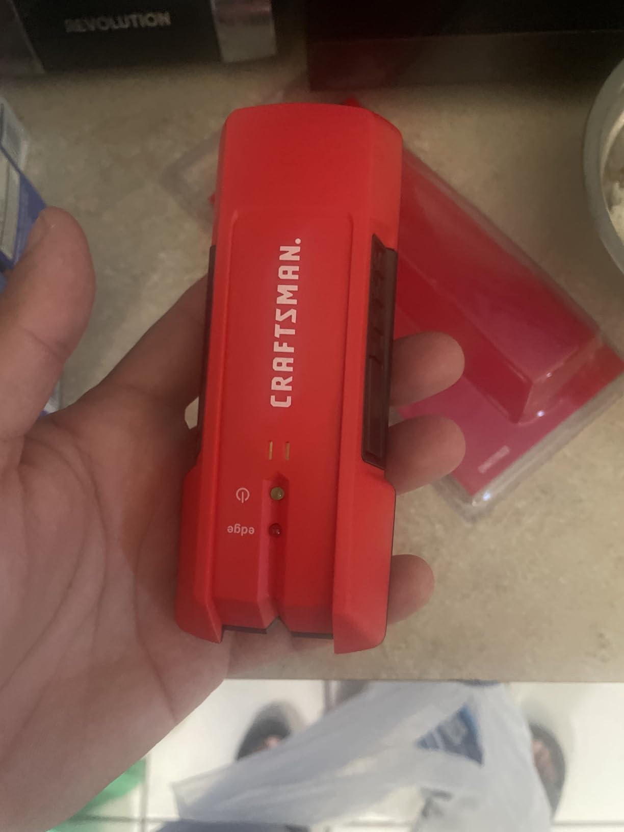 CRAFTSMAN Stud Finder, 3/4-Inch Depth (CMHT77633) customer photo 1
