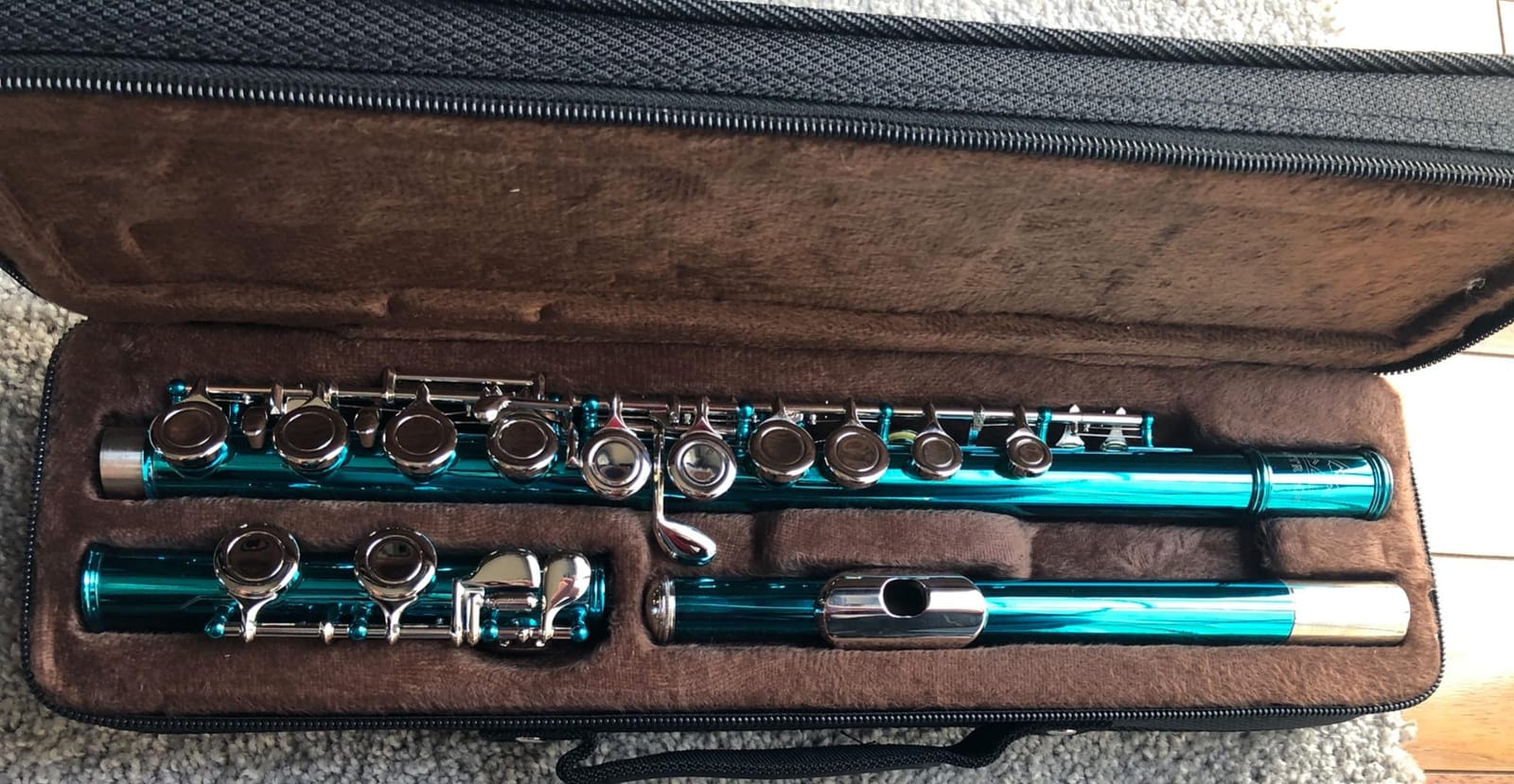 EastRock Closed Hole Flutes C 16 Key for Beginner, Kids, Student Silver Nickel Flute with Case Stand and Cleaning kit customer photo 1