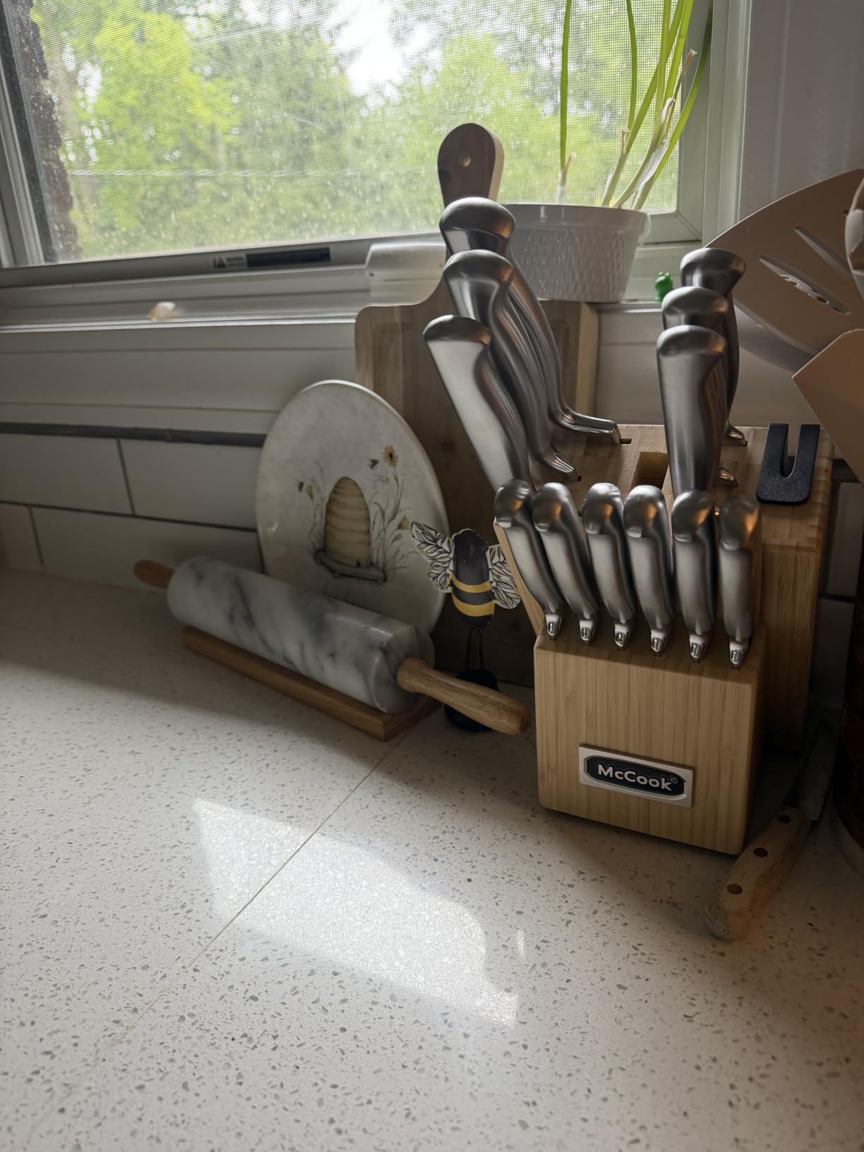 McCook Kitchen Knife Set 15PC Knife Block Set w Built-in Sharpener customer photo 1