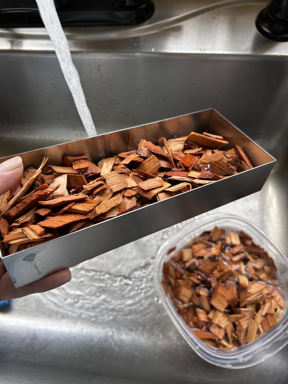 Kingsford Stainless Steel Wood Chip Smoker Box, 9.05 x 3.74 x 1.57 in customer photo 2
