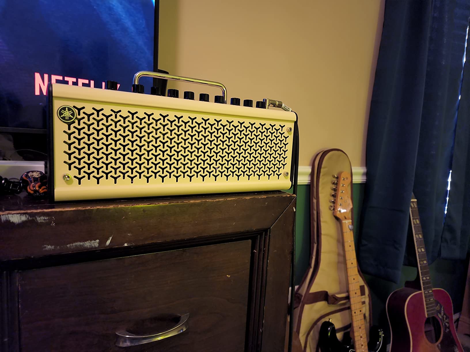 Yamaha THR10II Wired Desktop Guitar Amp , 10W customer photo 1