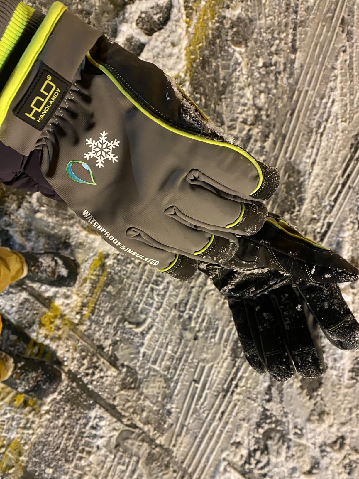 HANDLANDY Winter Work Gloves, 3M Thinsulate Waterproof Insulated Gloves, Snow Warm Gloves for Outdoor Cold weather, Gifts for Men & Women customer photo 1