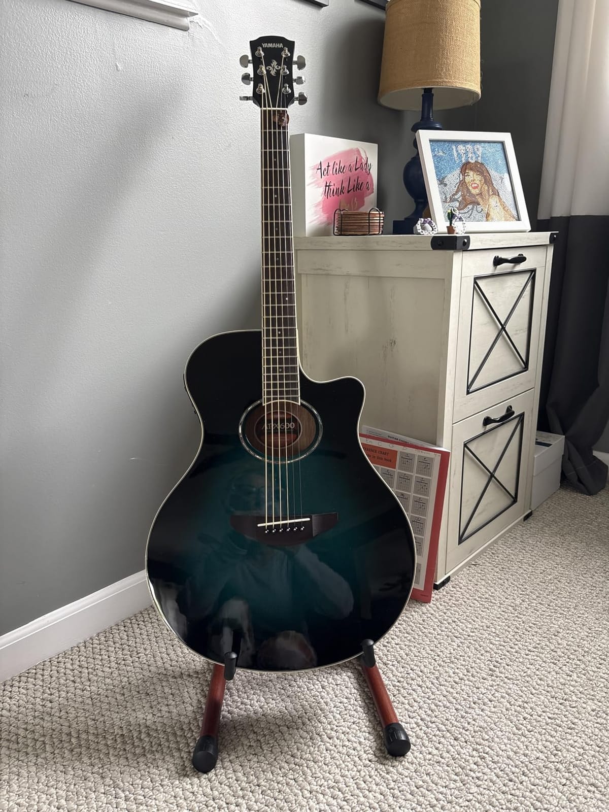 SNIGJAT Guitar Stand, Folding Wood Acoustic Guitar Stand with Padding Zebra customer photo 2