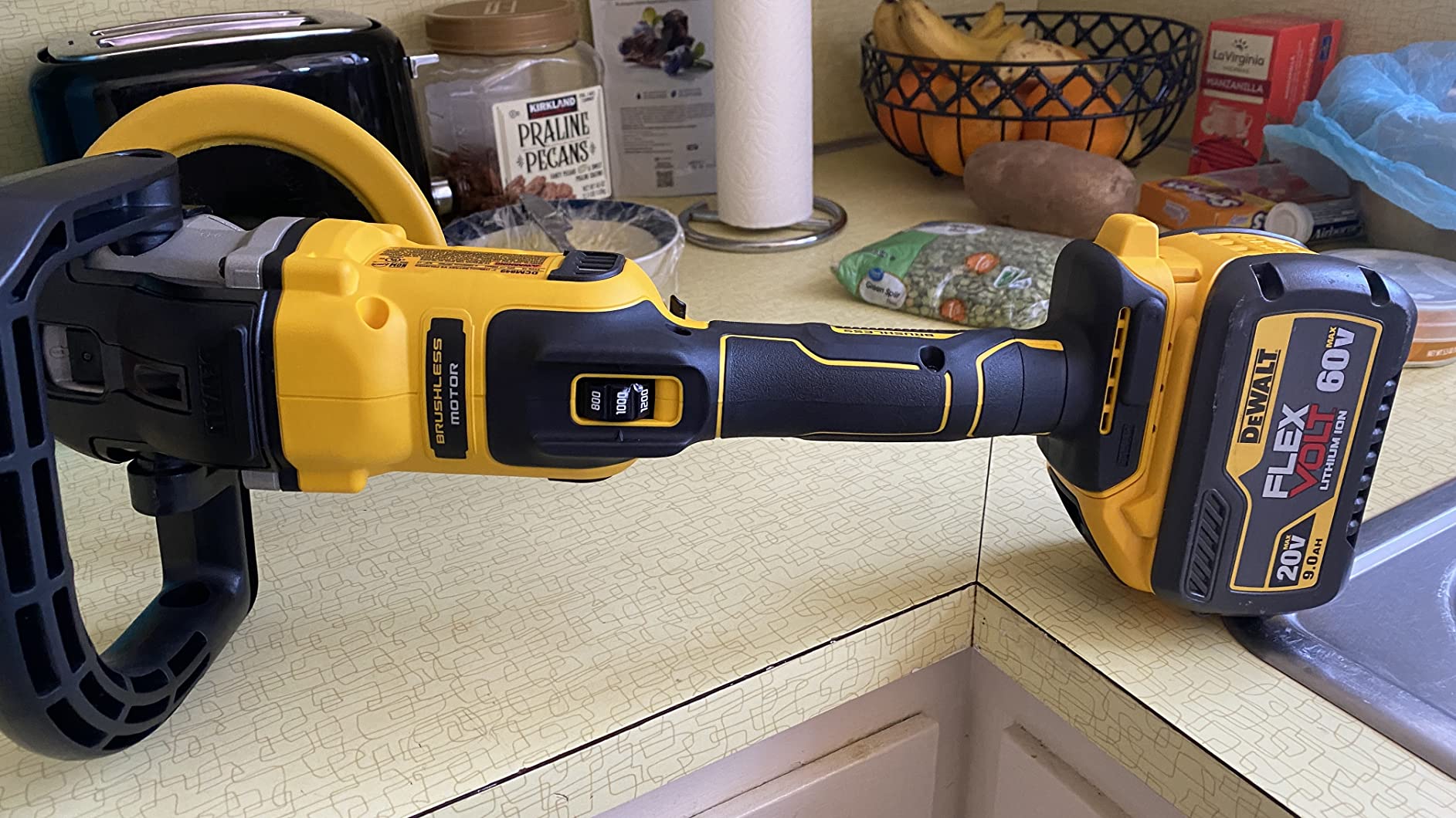 DEWALT 20V MAX* XR Cordless Polisher, Rotary, Variable Speed, 7-Inch, 180 mm, Tool Only (DCM849B) customer photo 1