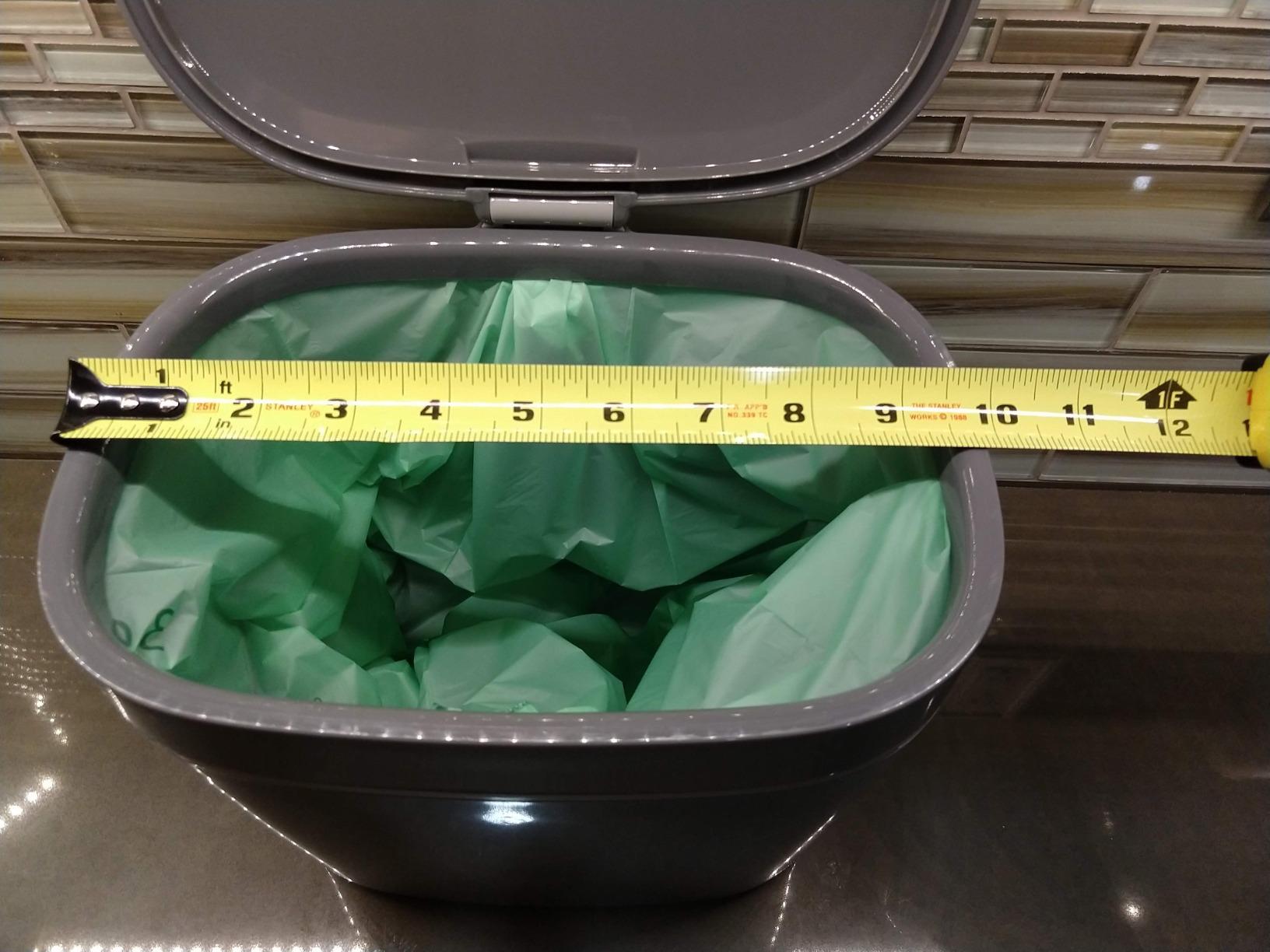 OXO Good Grips EASY-CLEAN COMPOST BIN - CHARCOAL - 1.75 GAL/6.62 L customer photo 1