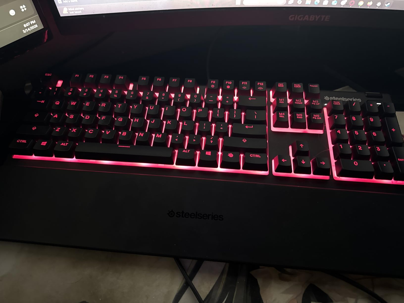 SteelSeries Apex 3 RGB Gaming Keyboard – 10-Zone RGB Illumination – IP32 Water Resistant – Premium Magnetic Wrist Rest (Whisper Quiet Gaming Switch) customer photo 2