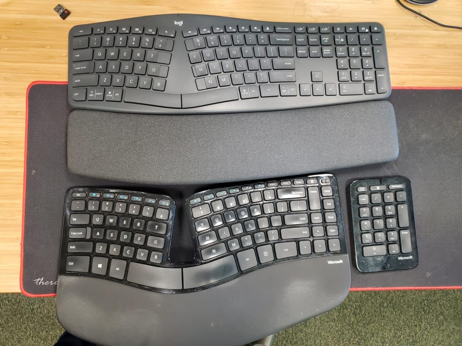 Logitech Ergo K860 Wireless Ergonomic Split Keyboard with Wrist Rest customer photo 2