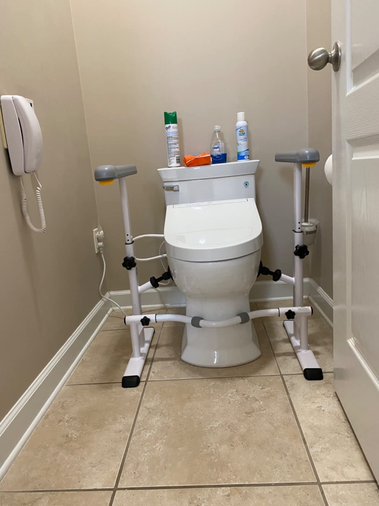 KMINA Toilet Safety Rails for Seniors, Adjustable Frame with Grab Bars customer photo 2
