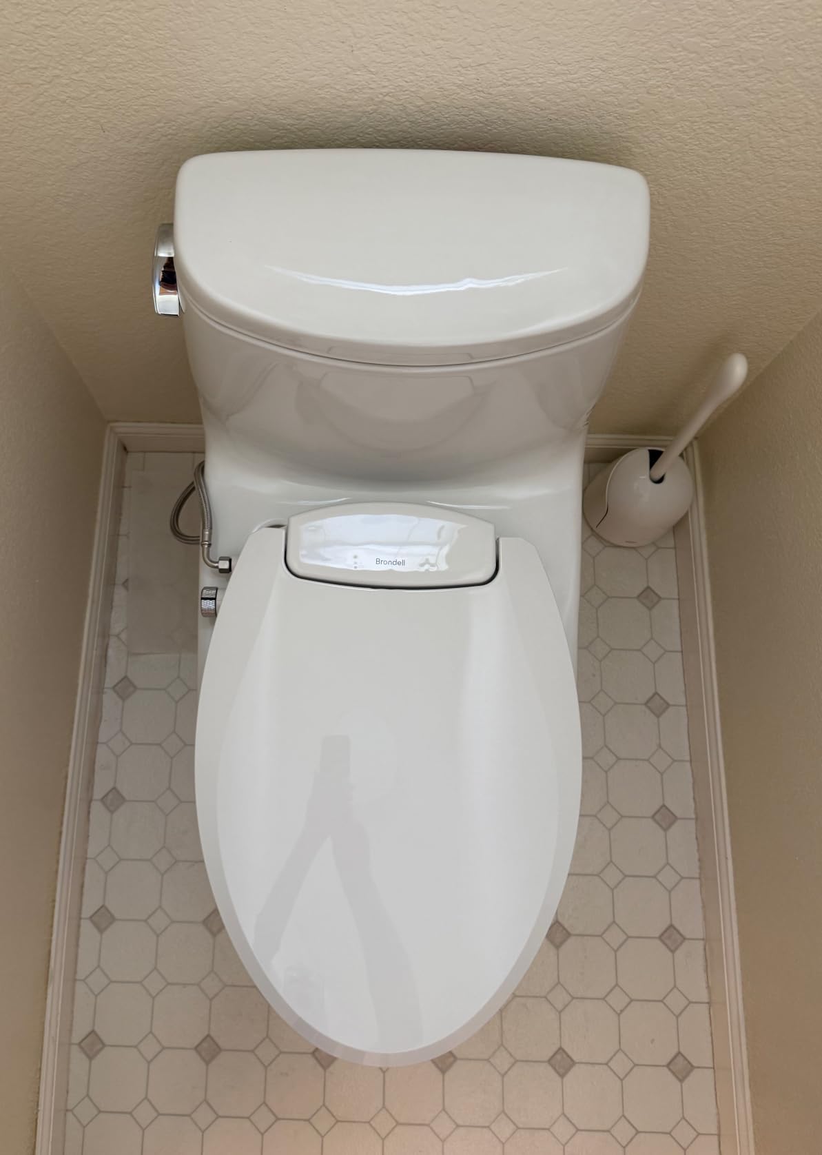 Brondell Bidet Toilet Seat Non-Electric Swash Ecoseat, Fits Elongated Toilets, White - Dual Nozzle System, Ambient Water Temperature - Bidet with Easy Installation customer photo 2
