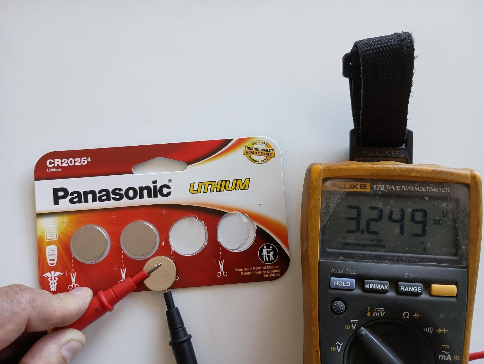 Panasonic CR2025 3.0 Volt Long Lasting Lithium Coin Cell Batteries in Child Resistant, Standards Based Packaging, 4 Pack customer photo 2