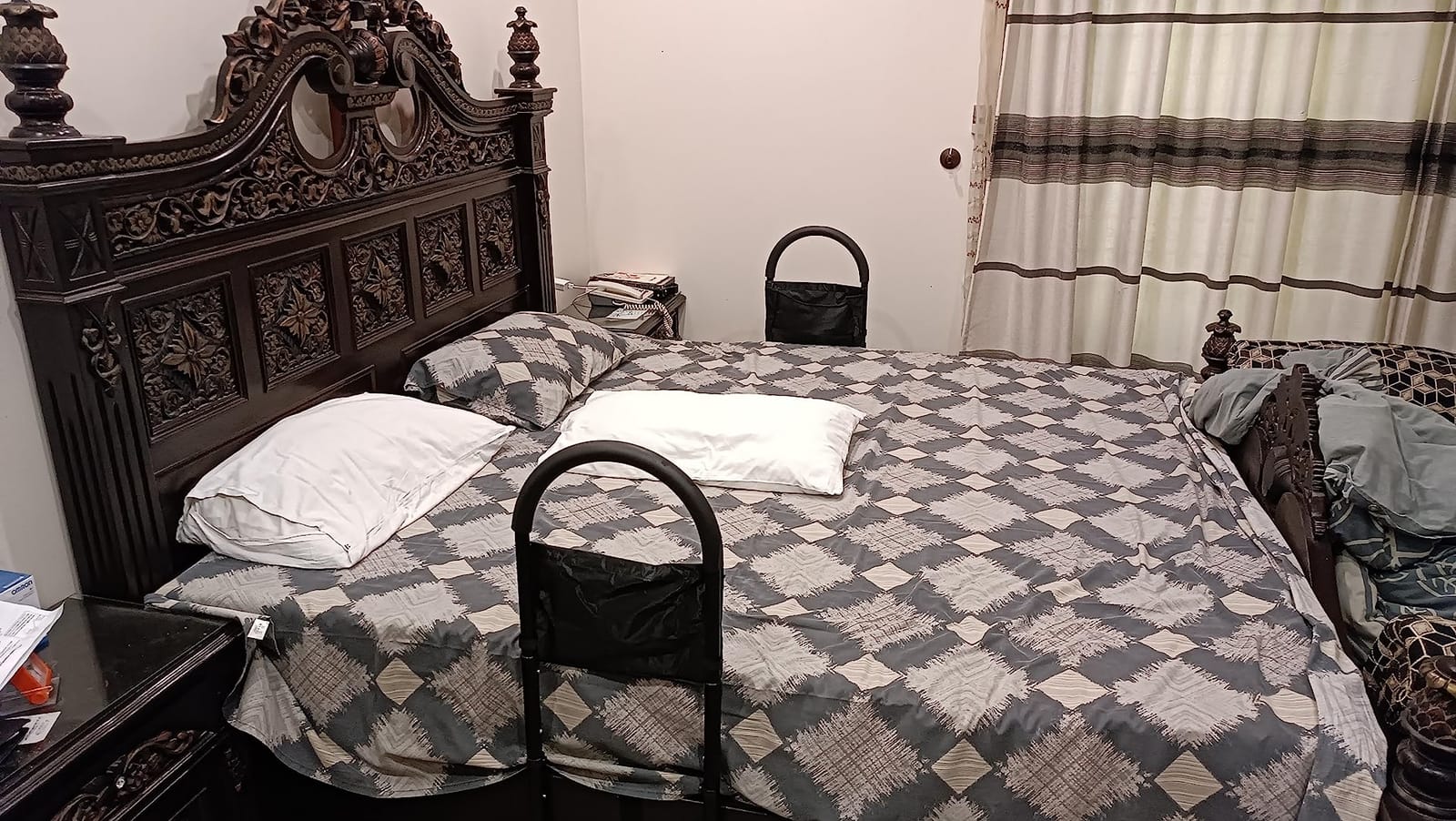 Medical king Bed Rails for Elderly Adults Safety Bed Assist Rails for Seniors with Adjustable Heights ASTM Approved Easy to get in or Out of Bed with Floor Support customer photo 1
