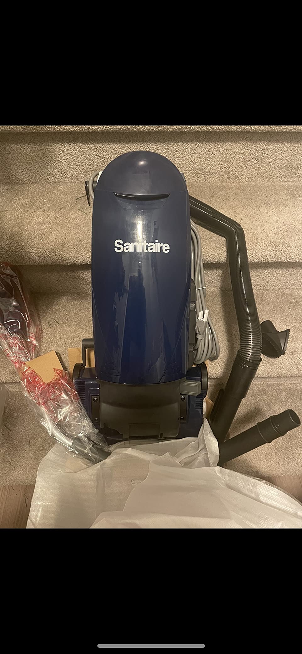 Sanitaire Professional Compact Canister Vacuum Cleaner, SL3681A customer photo 2