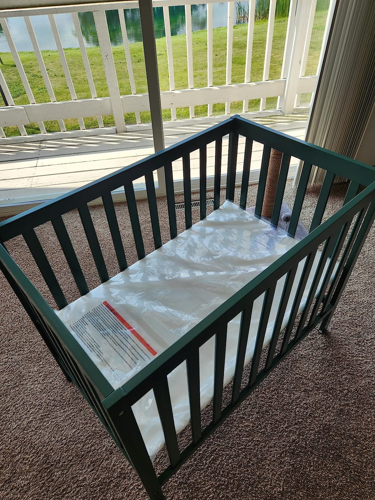 Dream On Me Edgewood 4-in-1 Convertible Mini Baby Crib in Cool Grey, GreenGuard Gold & JPMA, Non-Toxic, Compact 40×25×33″ Design, Converts to Mini Daybed & Twin Bed, 1″ Mattress Pad customer photo 1