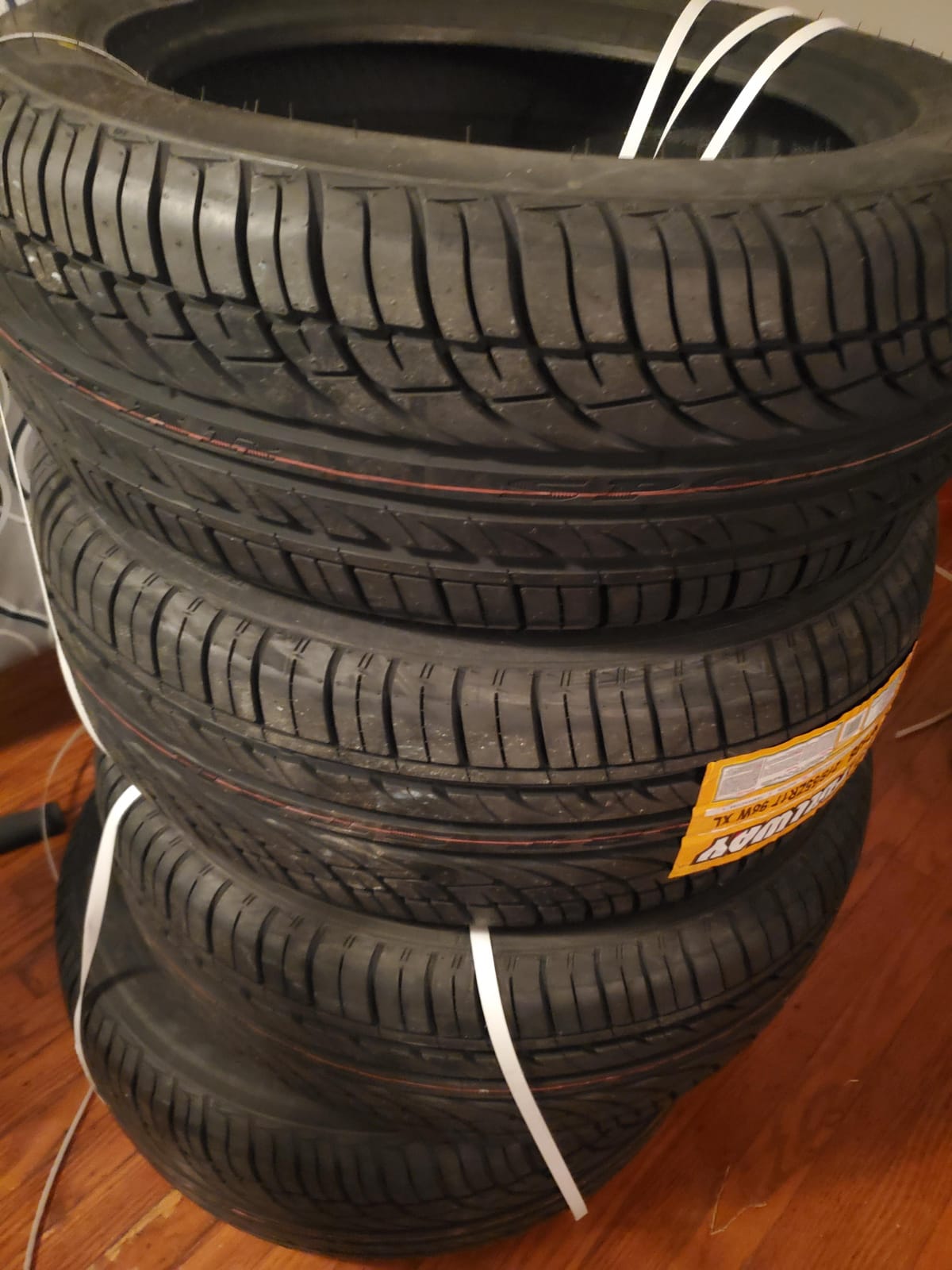 2 x Fullway HP108 215/55ZR17 98W XL All Season Passenger Tires customer photo 1