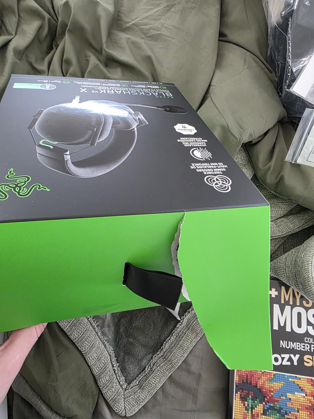 Razer BlackShark V2 X Gaming Headset: 7.1 Surround Sound - 50mm Drivers - Memory Foam Cushion - For PC, PS4, PS5, Switch - 3.5mm Audio Jack - Black customer photo 2