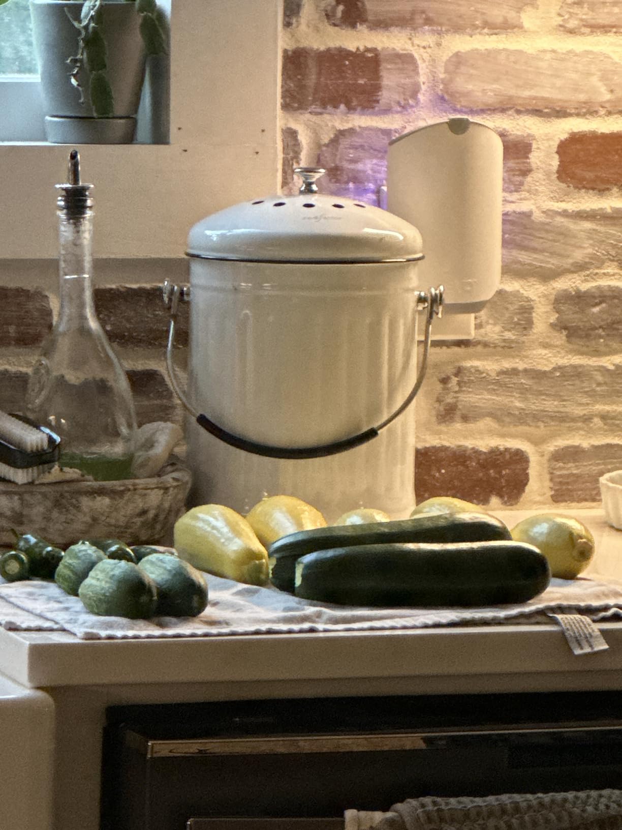 RED FACTOR Premium Compost Bin for Kitchen Countertop - Stainless Steel Food Waste Bucket with Innovative Dual Filter Technology - Includes Spare Filters (Matt Copper, 1.3 Gallon) customer photo 2