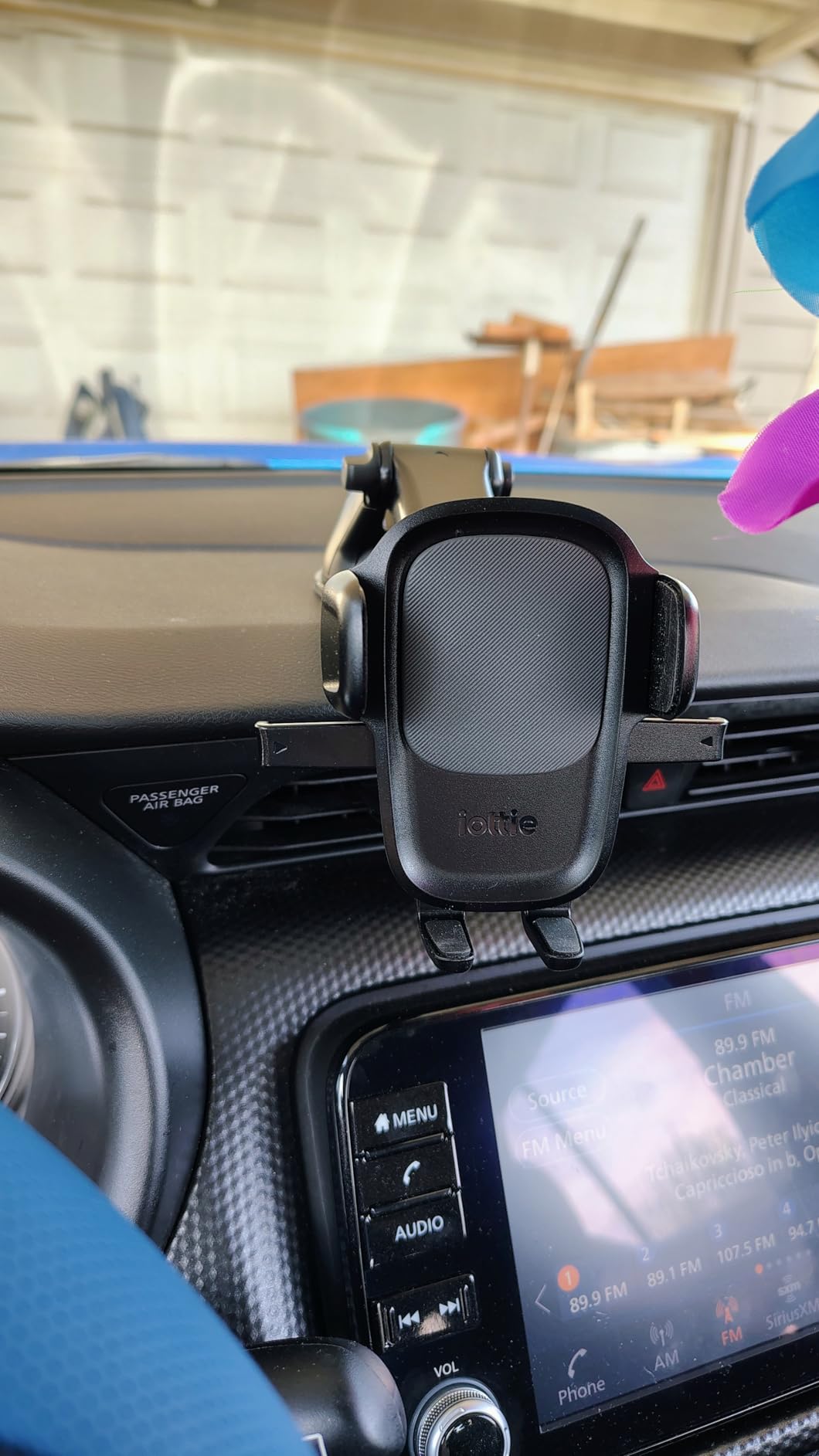 iOttie Easy One Touch Signature Dashboard & Windshield Universal Car Mount Phone Holder Desk Stand with Suction Cup Base and Telescopic Arm for iPhone, Samsung, Google, More Smartphones customer photo 2