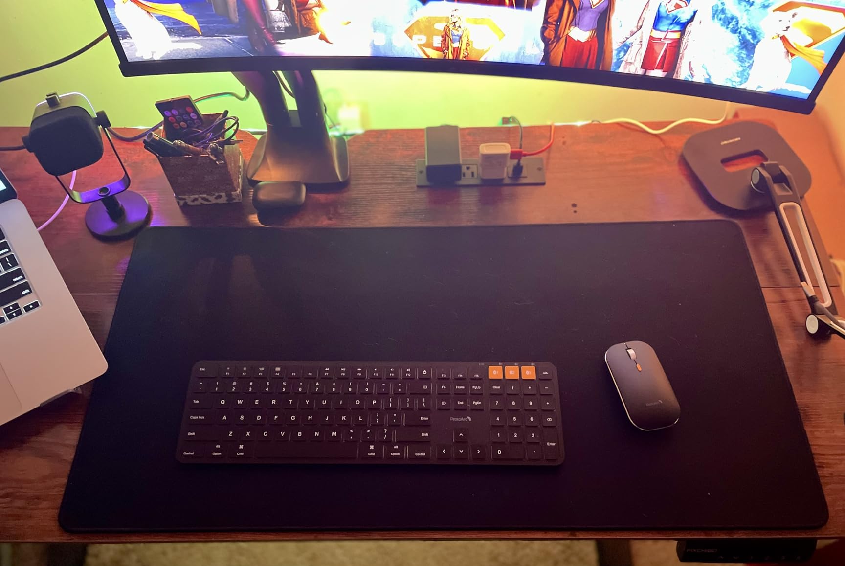 Large Extended Gaming Mouse Pad with Stitched Edges (31.5X15.7In) Mousepad customer photo 1