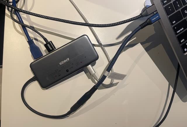 Anker USB-C Hub, 8-in-1 Multiport Ethernet Adapter with 4K@60Hz HDMI Port customer photo 1