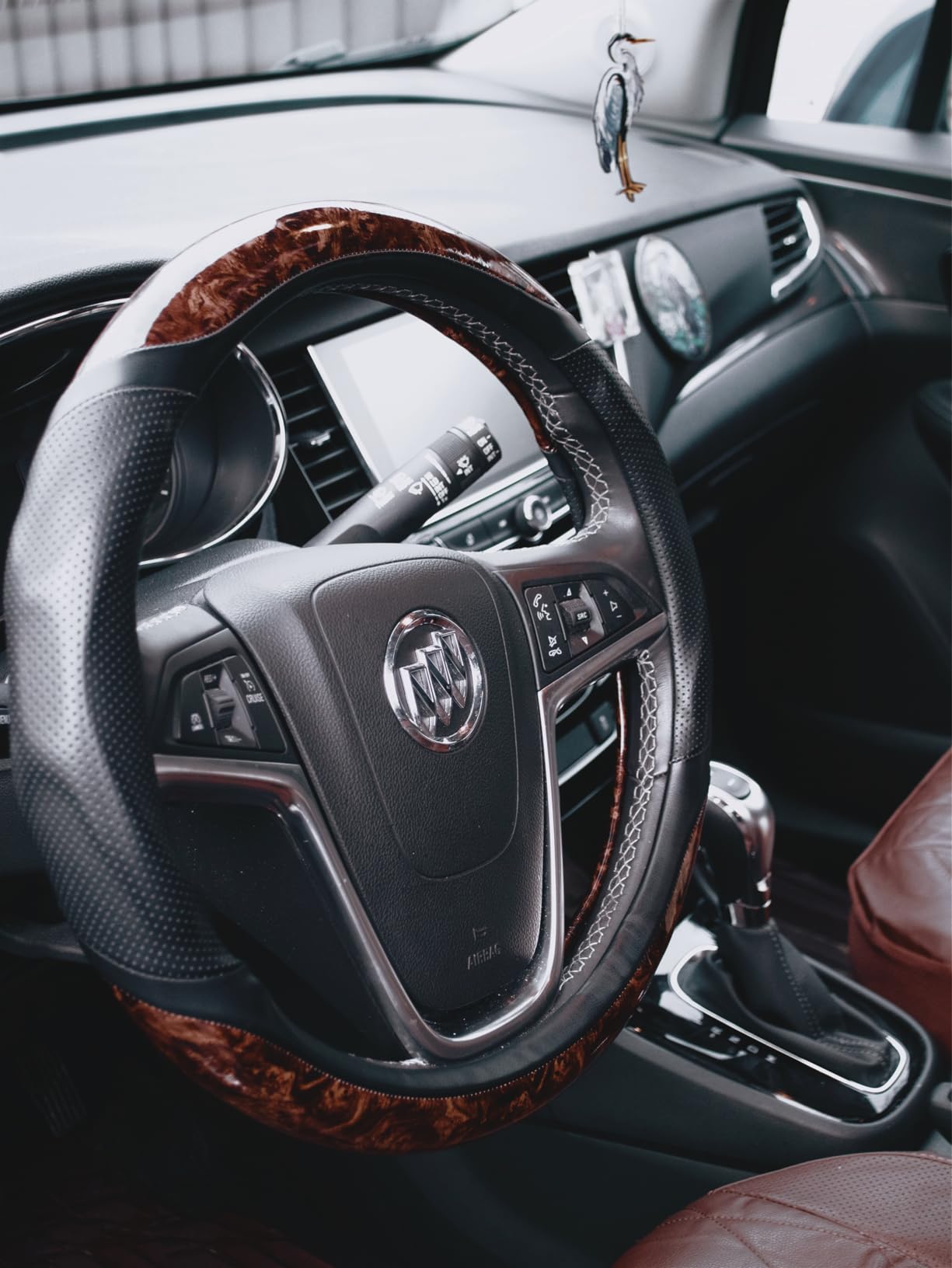 KAFEEK Wood Grain Steering Wheel Cover, Microfiber Leather, 15 Inch customer photo 2