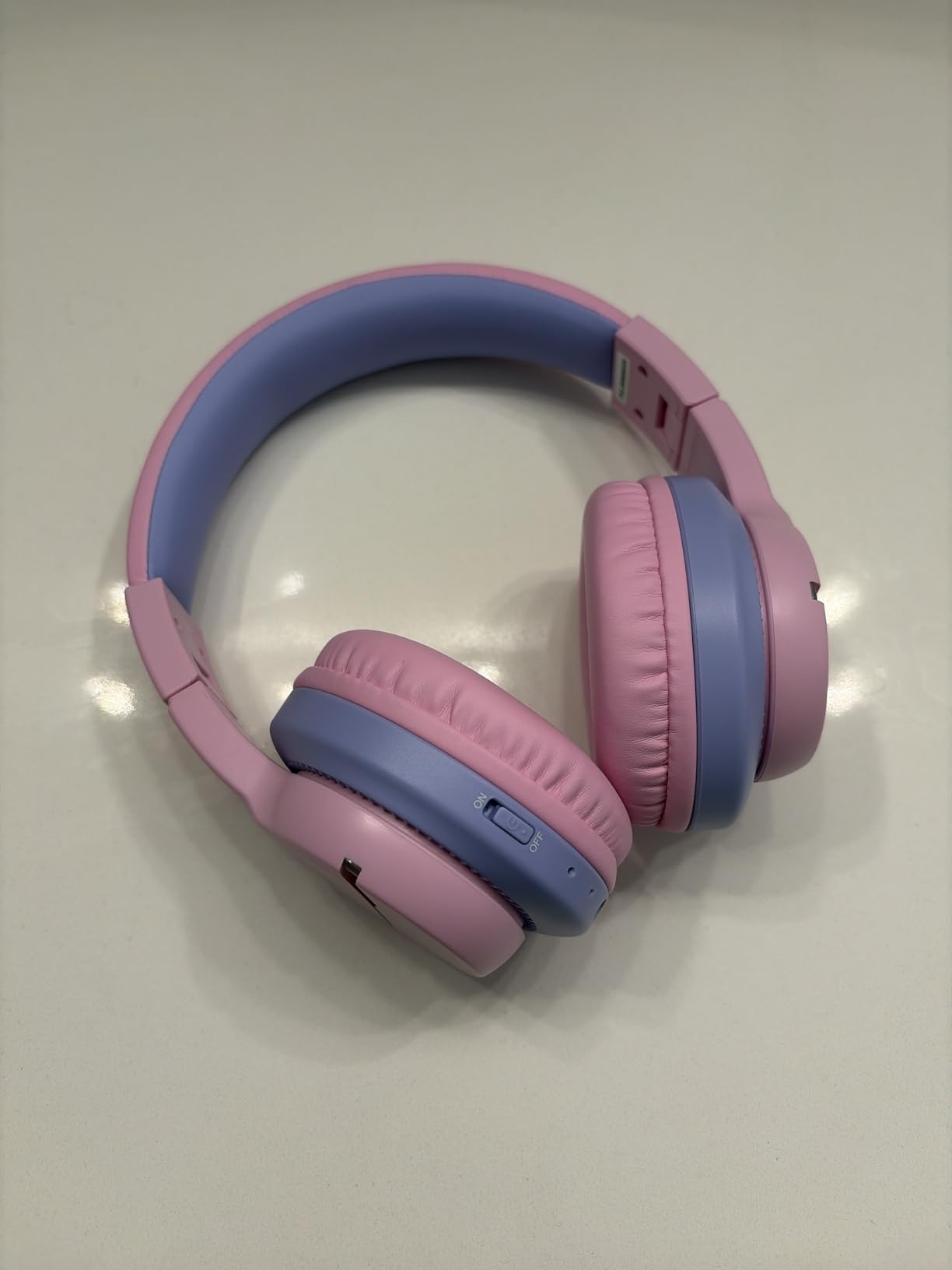 iClever BTH12 Kids Bluetooth Headphones 85H Playtime with LED Lights Travel customer photo 2