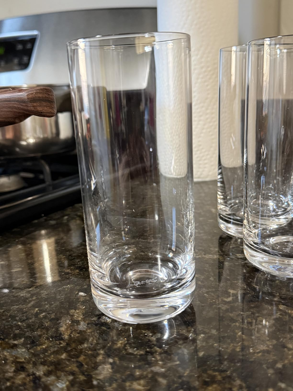 JoyJolt Faye 13oz Highball Glasses, 6pc Tall Glass Sets. Lead-Free Crystal Drinking Glasses. Water Glasses, Mojito Glass Cups, Tom Collins Bar Glassware, and Mixed Drink Cocktail Glass Set customer photo 2