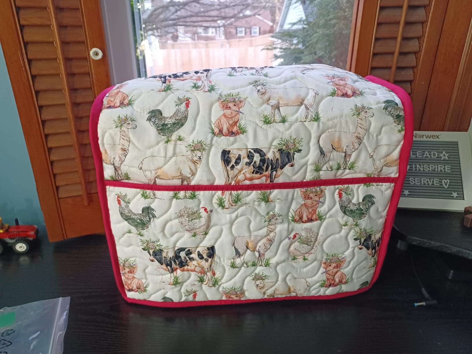 Brother CS7000X Sewing and Quilting Machine LCD Display | 70 Built-in Stitches, LCD Display, Wide Table, 10 Included Feet customer photo 2