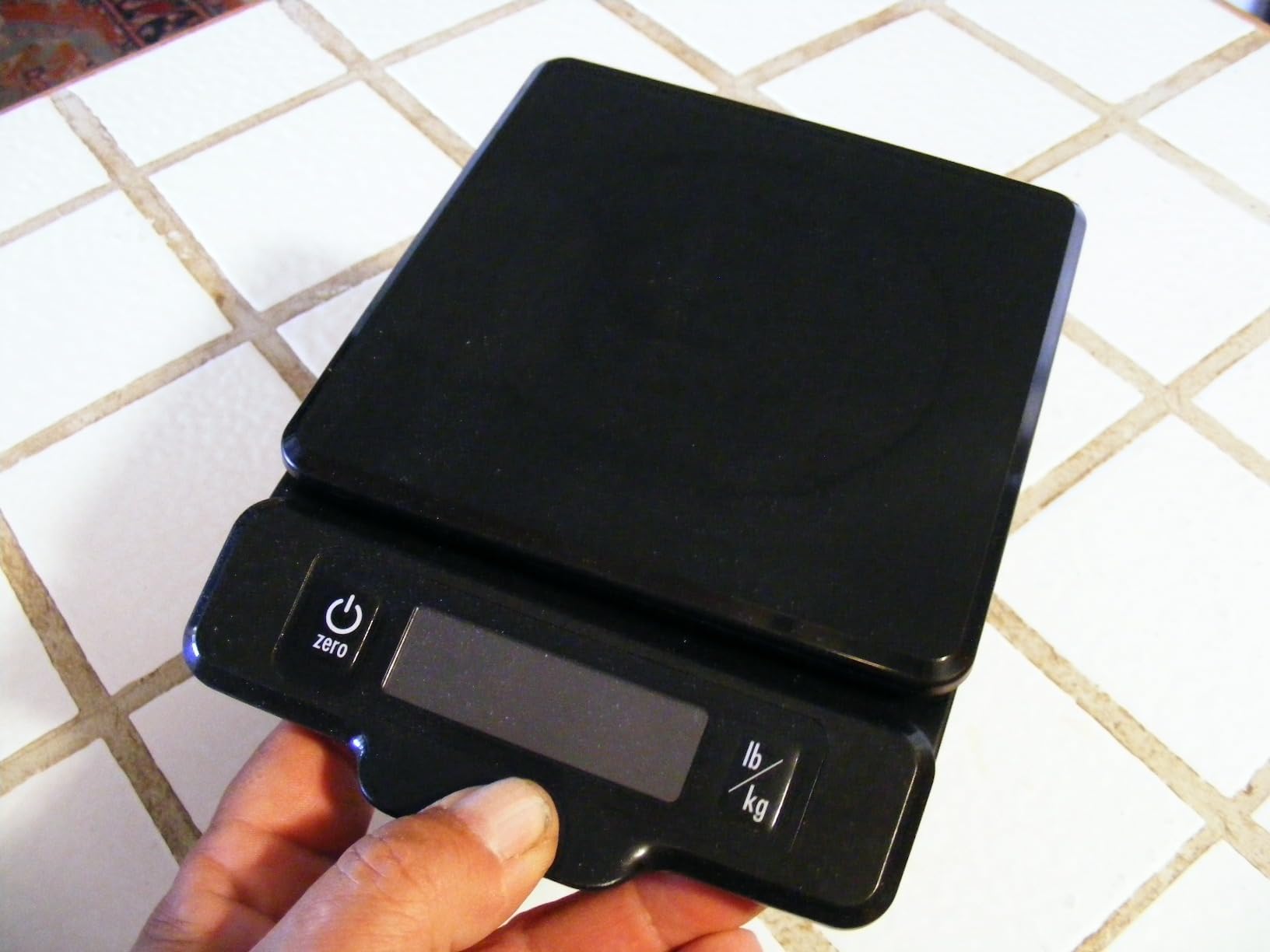 OXO Good Grips 5-lb Kitchen Scale with Pull-Out Display, Black customer photo 1