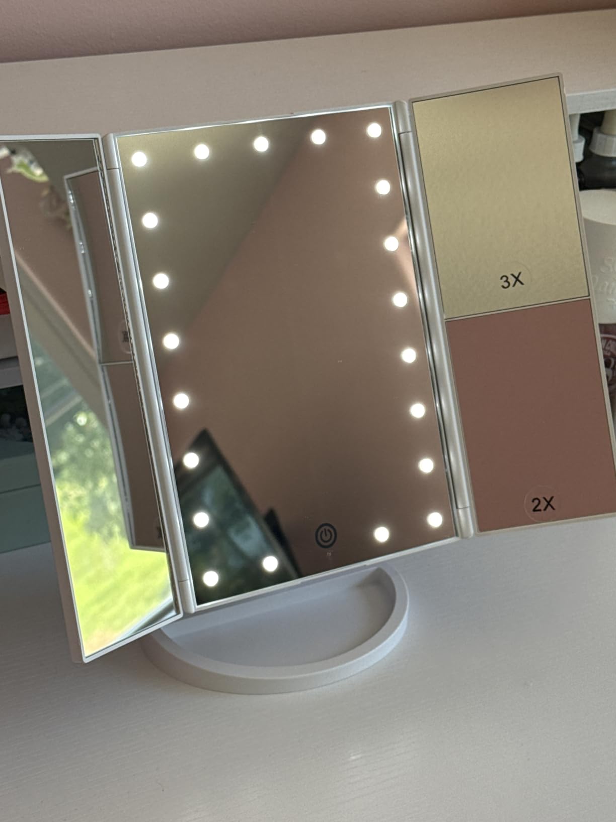 Flymiro Tri-fold Lighted Vanity Makeup Mirror with 3x/2x Magnification,Light up Mirror for Makeup,Touch Screen 21 LEDs,180° Rotation Countertop Cosmetic Mirror,Gifts for Women Mom Teen Girls customer photo 2