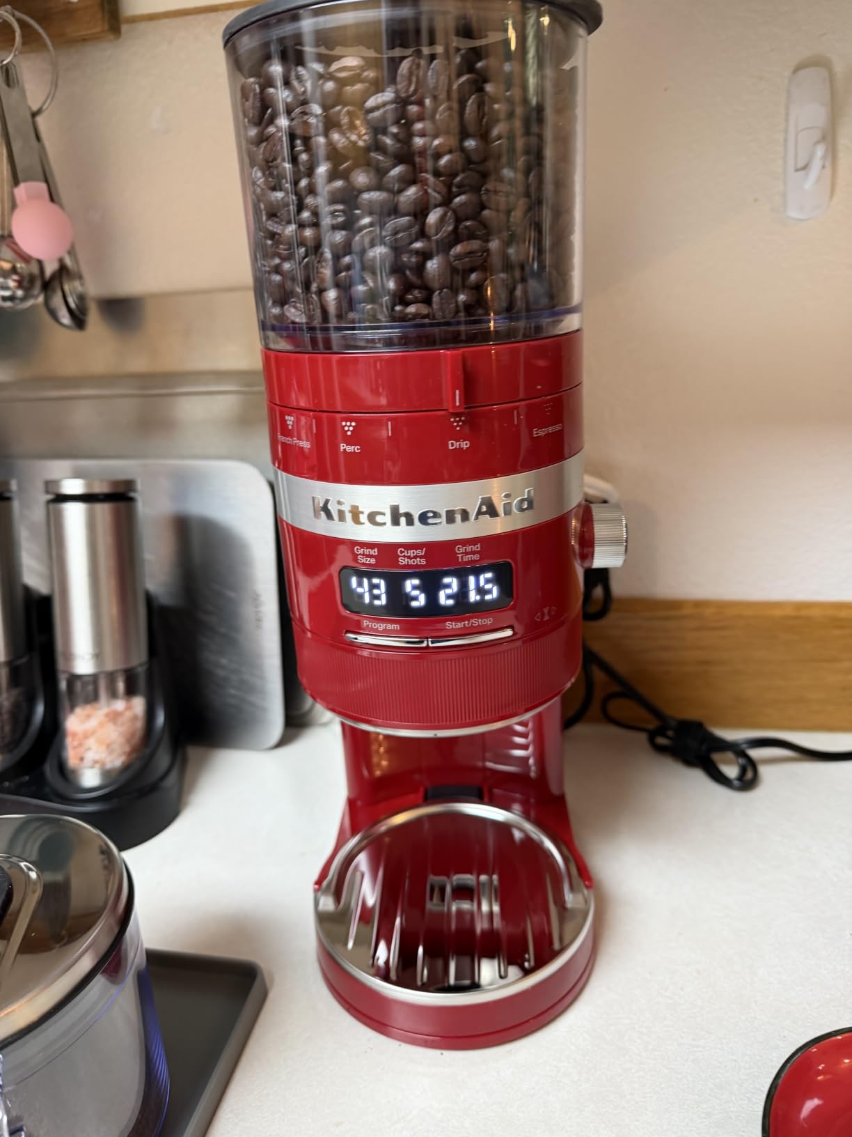 KitchenAid Burr Coffee Grinder, KCG8433, Matte Black customer photo 1
