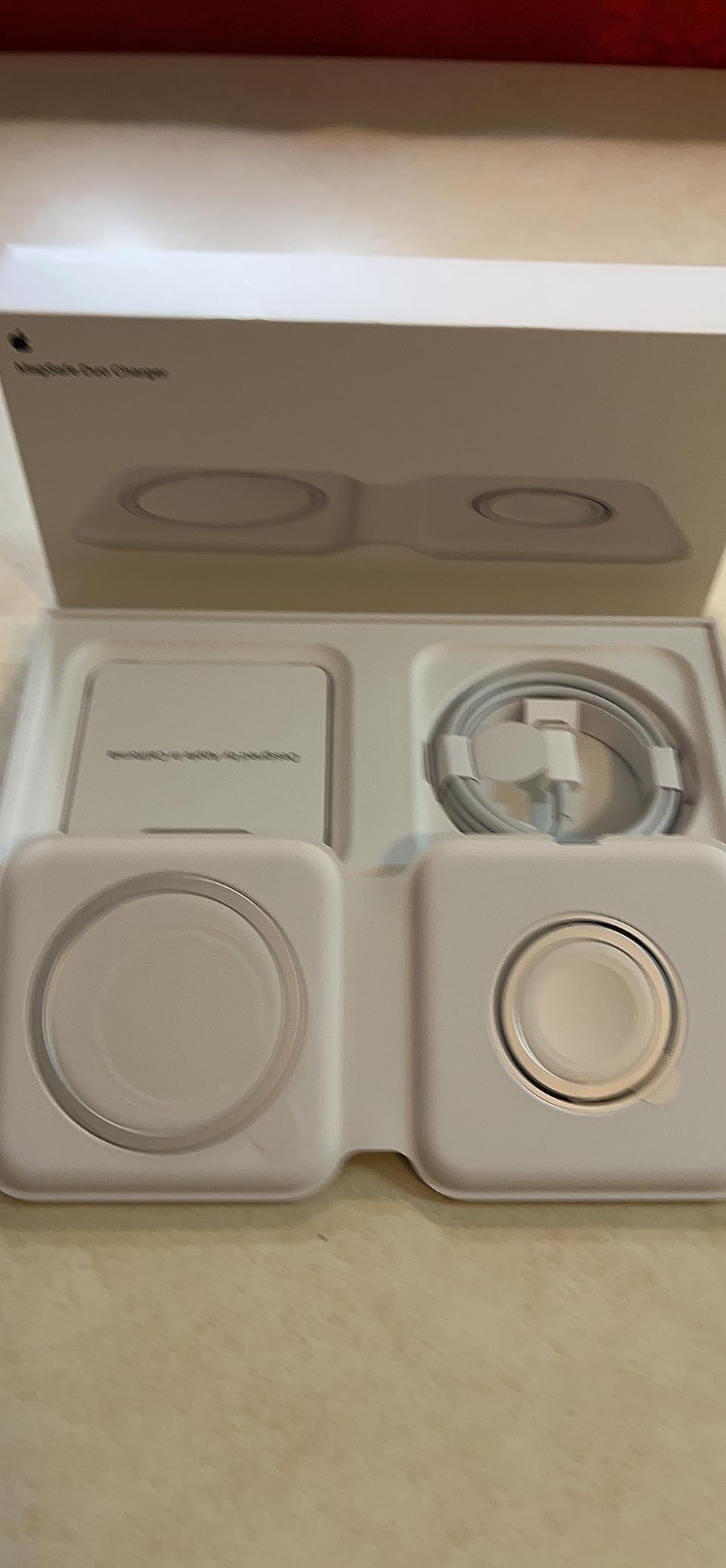 Apple MagSafe Duo - Wireless Charger with Fast Charging Capability, Type C Wall Charger, Compatible with iPhone, AirPods and Watch customer photo 1